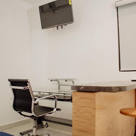 Suites Cervantes Chihuahua Esterno foto