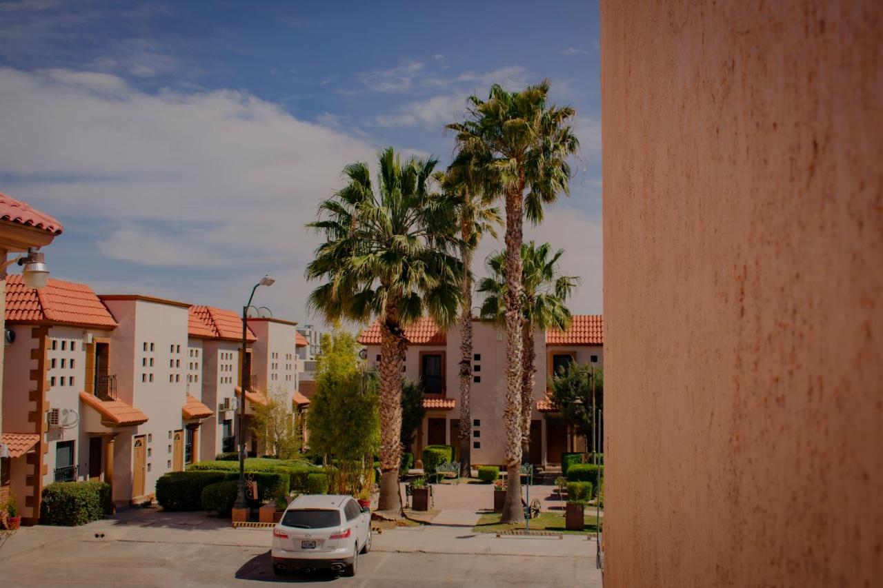 Suites Cervantes Chihuahua Esterno foto