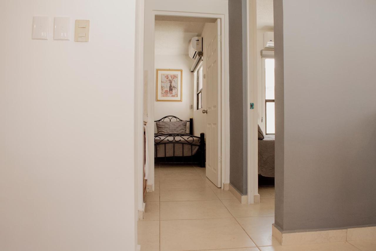 Suites Cervantes Chihuahua Esterno foto