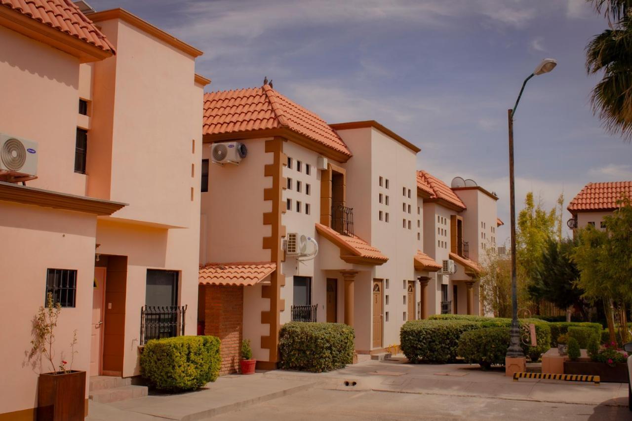 Suites Cervantes Chihuahua Esterno foto