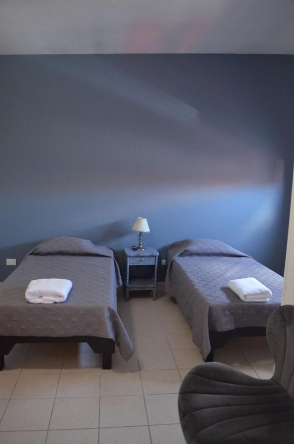 Suites Cervantes Chihuahua Esterno foto